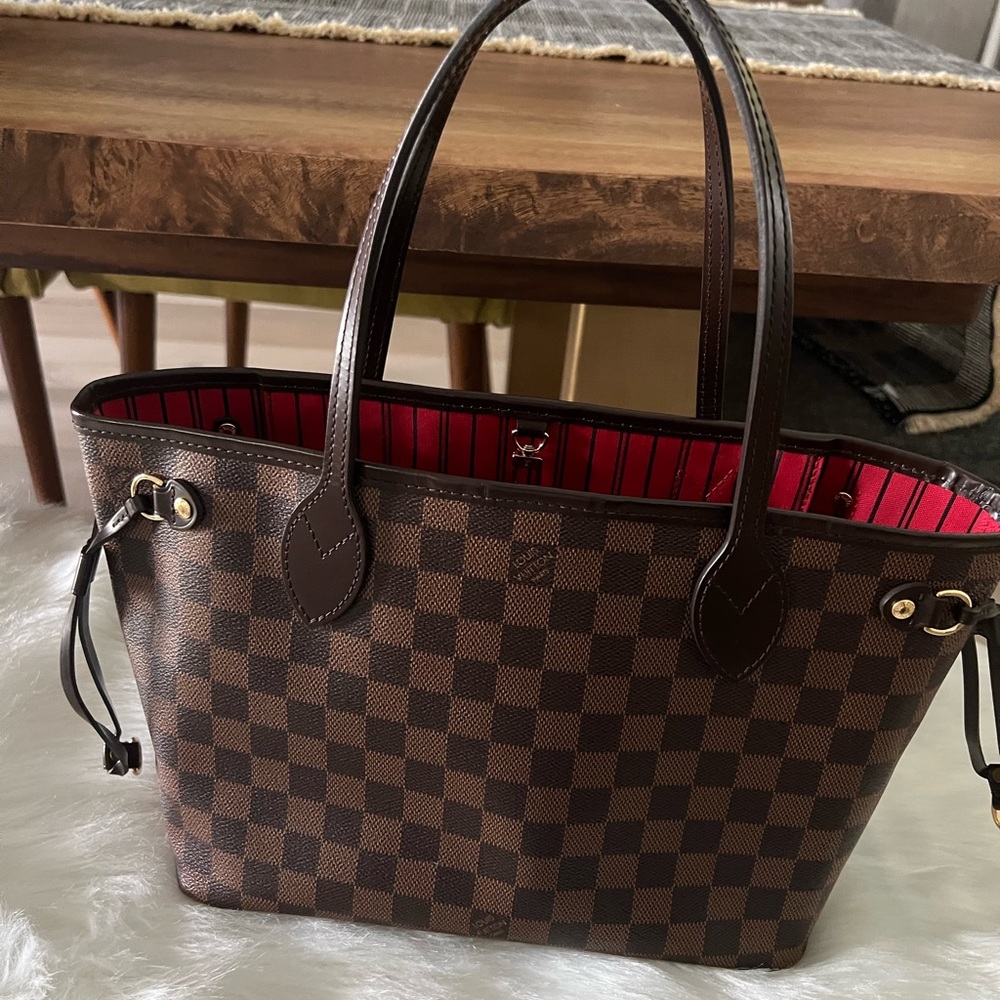 Louis  Vuitton Neverfull PM